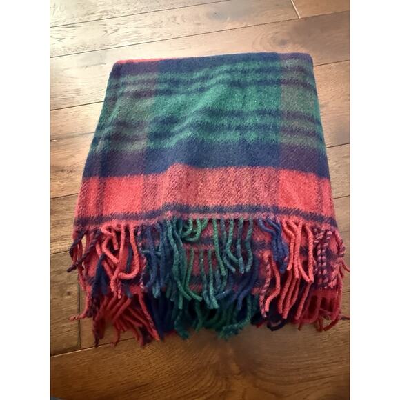 100% Wool Blanket Throw LINDSAY Modern Tartan Woven UK 62 X 58 Green Maroon Navy - Picture 2 of 4